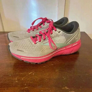 Brooks Ghost 14 size 9